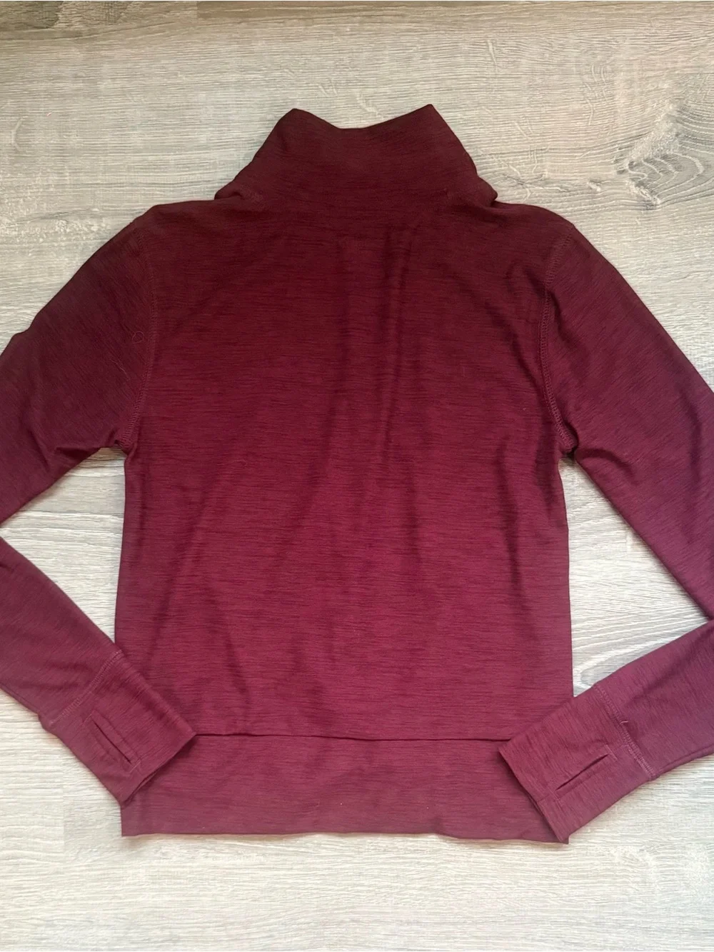 Old Navy Active Women's XS Burgundy Twist-Front Top Lightweight Mock Neck